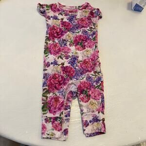 Posh Peanut footies 9-12 months floral baby girl footie pajamas ruffle on back